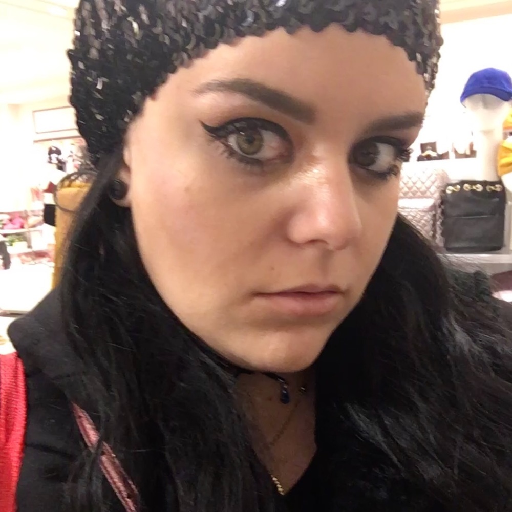 Meet your Posher, Desirée